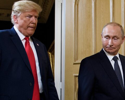 Rencontre Trump-Poutine en Alaska: inquiétudes sur un «Munich 1938» moderne