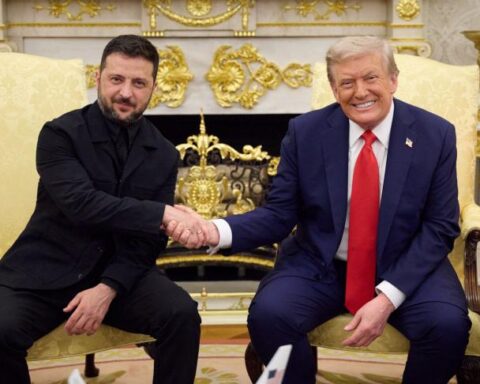 Rencontre à Washington entre Zelensky, Trump et dirigeants européens