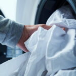 À quelle fréquence faut-il laver ses draps pour éviter les acariens ?