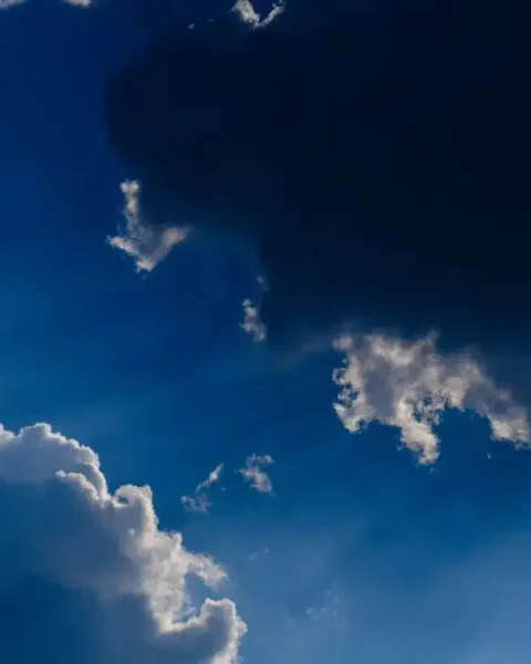 Alerte orange : neuf départements en alerte face à des orages violents