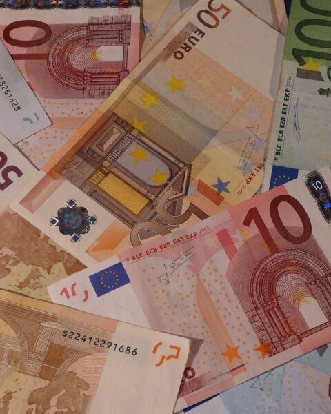Assurance vie : un record historique de près de 18 milliards d’euros collectés en juillet 2025.