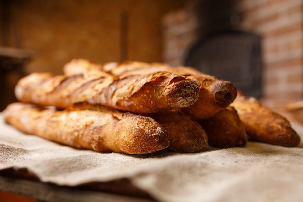 Blé 2025 : Récolte abondante et baisse des prix, mais pas nécessairement pour votre baguette.