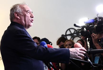 Budget 2026 : le Premier ministre confirme le maintien des deux jours fériés spécifiques de l'Alsace-Moselle.