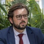 Budget 2026 : Philippe Brun critique François Bayrou sur ses perspectives et sa gestion financière