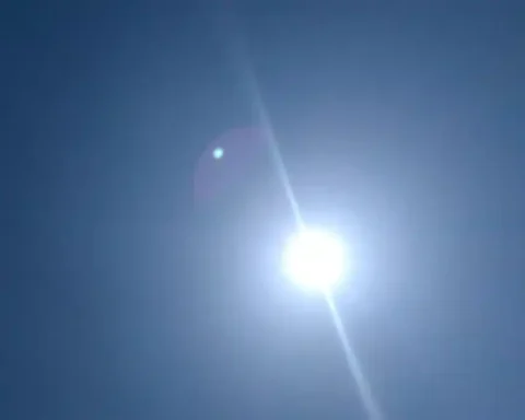 Canicule prolongée : ce mercredi, attendez-vous à des conditions de chaleur étouffante.