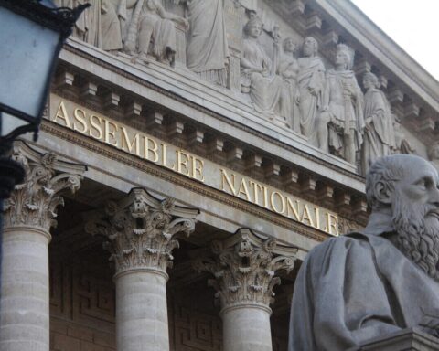Confiance gouvernementale, blocages du 10 septembre et budget : dates clés de la rentrée politique en France
