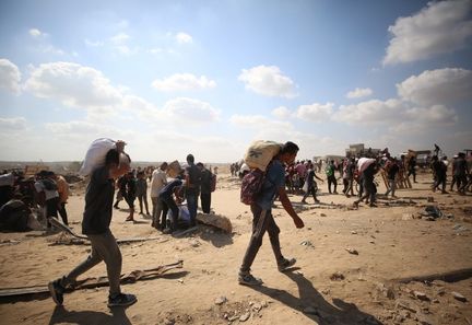 Conflit dans la bande de Gaza : la France a largué quatre tonnes de nourriture dimanche.