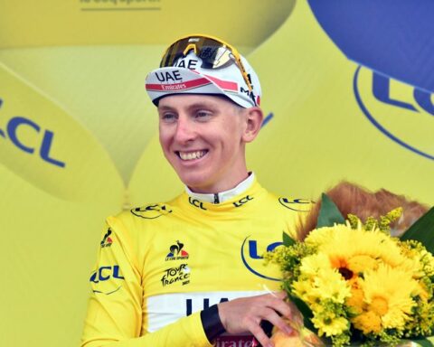 Cyclisme : Tadej Pogacar annonce son retour en France deux mois après avoir remporté son quatrième titre au Tour de France.
