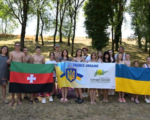 Des orphelins ukrainiens accueillis dans le Gers pour des vacances loin des combats