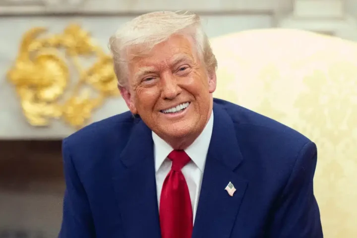 Donald Trump propose de taxer les meubles : une nouvelle mesure controversée