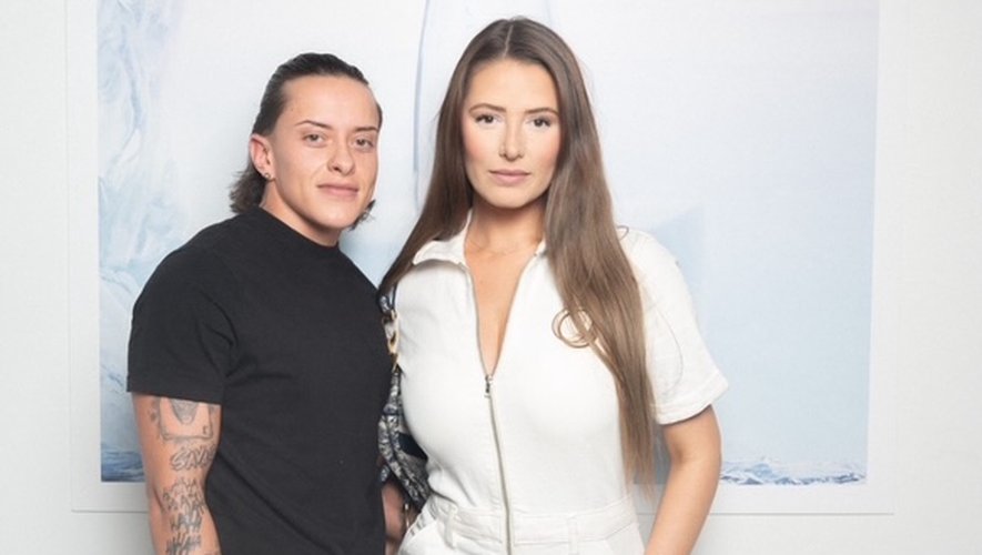 Emma Paris, influenceuse, trompée par sa fiancée incarcérée avec une ex-djihadiste en Syrie