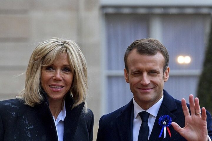 Emmanuel Macron dénonce les rumeurs de transidentité concernant Brigitte Macron et annonce des poursuites judiciaires