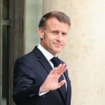 "Emmanuel Macron souligne que l'avenir de l'Ukraine doit être déterminé par les Ukrainiens, en amont de la rencontre Trump-Poutine."
