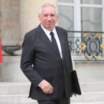 François Bayrou convoque la presse pour discuter du budget 2026 et des tensions politiques
