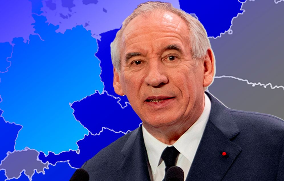 François Bayrou lance son podcast sur YouTube pour partager ses réflexions et analyses.