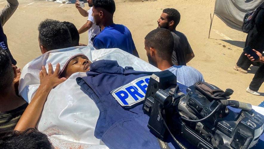 Frappes israéliennes sur Gaza : cinq journalistes tués lors de l'attaque de l'hôpital Nasser