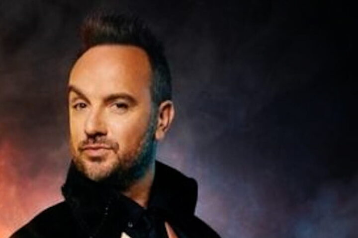 Grenoble : l'humoriste Jarry inaugure l'auditorium d'Alpexpo avec un spectacle gratuit