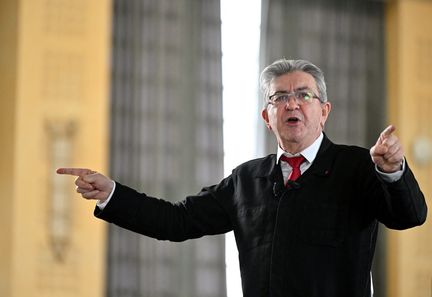 La France insoumise soutient le mouvement "Bloquons tout" en vue d'une mobilisation le 10 septembre