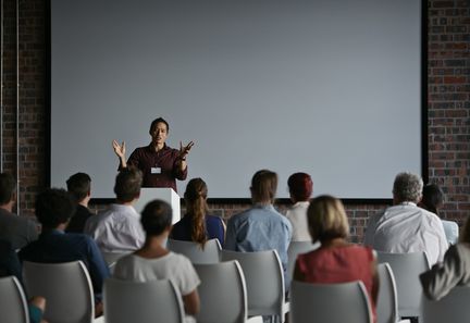 "La prise de parole au cœur de nos vies : l’essor des conseils de rhétorique sur les réseaux sociaux"