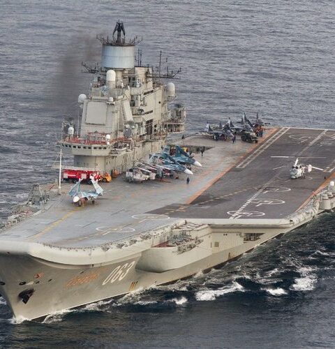La Russie abandonne son unique porte-avions, l'Amiral Kouznetsov, après des échecs de modernisation