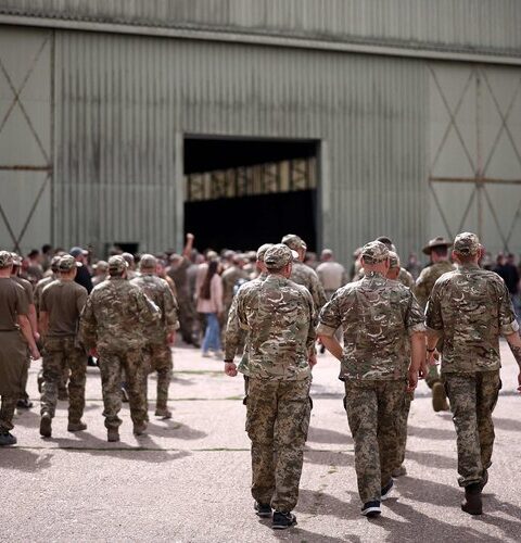 La Russie recrute des civils séropositifs pour renforcer ses forces armées malgré les dénégations officielles
