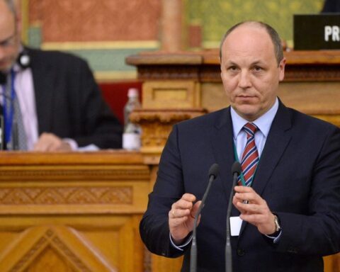 L’ancien président de la Rada, Andriï Paroubiy, abattu à Lviv, un acte jugé "minutieusement planifié" par Kiev