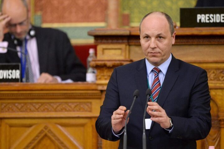 L’ancien président de la Rada, Andriï Paroubiy, abattu à Lviv, un acte jugé "minutieusement planifié" par Kiev