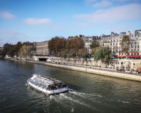 Le Conseil constitutionnel approuve le nouveau système électoral pour Paris, Lyon et Marseille.