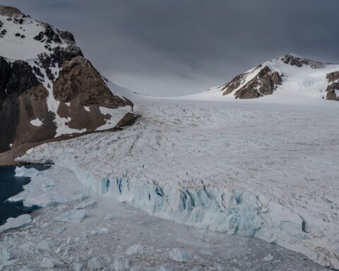 Le corps du météorologue britannique disparu en 1959 retrouvé en Antarctique