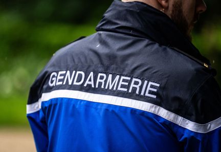 Le maire de Villeneuve-de-Marc, hospitalisé dans un état grave suite à une agression en Isère.