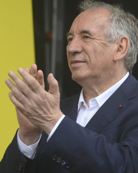 Le manuel de survie du gouvernement français sera distribué mi-octobre 2025