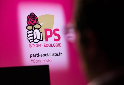 Le Parti socialiste confirme sa rencontre avec François Bayrou à Matignon avant le vote de confiance