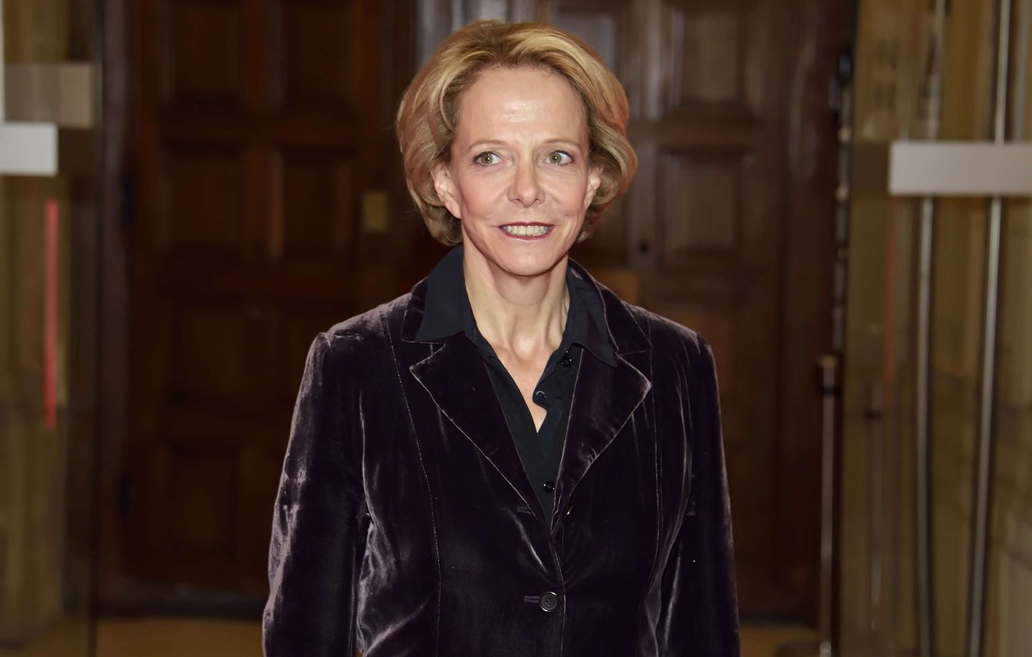 Le Parti Socialiste nomme Frédérique Bredin pour les élections législatives partielles à Paris.