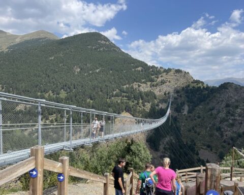 Le pont tibétain de Canillo : une expérience impressionnante à 1 875 mètres d’altitude