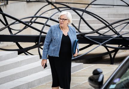 Le projet de loi contre la fraude sociale : les déclarations de la ministre de la Santé critiquées comme une manœuvre politique par un économiste.