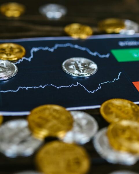 Le Royaume-Uni autorise l'achat par des particuliers de produits financiers liés aux cryptomonnaies.