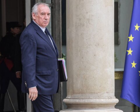 Les Français s'opposent massivement à la suppression de jours fériés proposée par François Bayrou