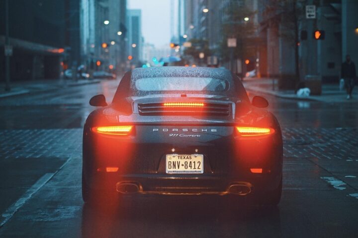 Les "freinages fantômes", un nouveau danger industriel pour le secteur automobile