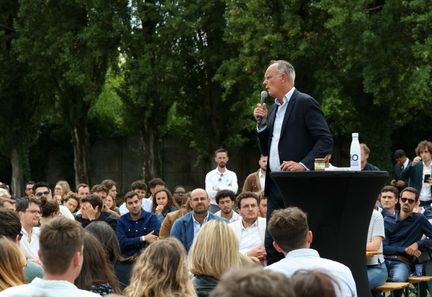 Les militants Horizons voient une opportunité pour la jeunesse de s'engager en politique