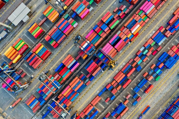 L'Union européenne élimine plusieurs droits de douane sur les importations de produits américains.