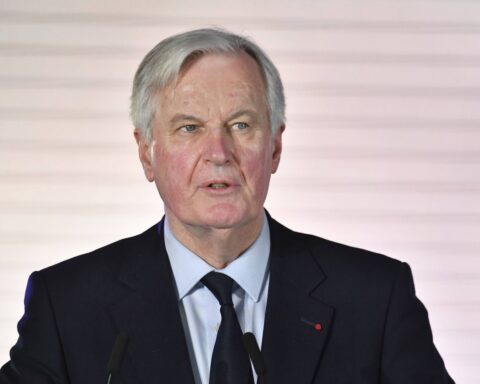 Michel Barnier ne pourra pas voter pour lui-même lors des législatives à Paris