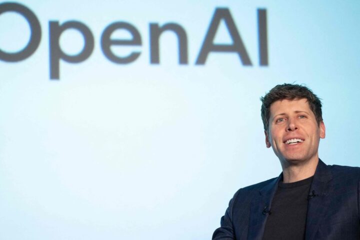 OpenAI atteint une nouvelle étape avec le lancement de ChatGPT-5 : innovations, performances et concurrence face à Elon Musk et à la Chine.