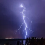 Orages violents : 18 départements français placés en alerte ce mardi.