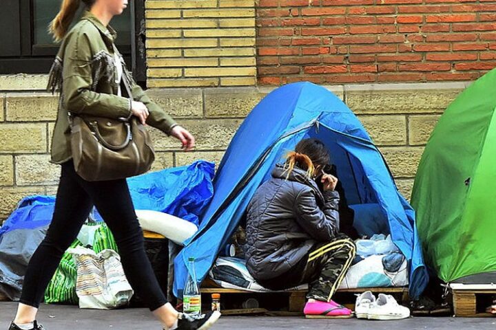 Plus de 2000 enfants dorment à la rue en France, l'Occitanie parmi les régions les plus touchées