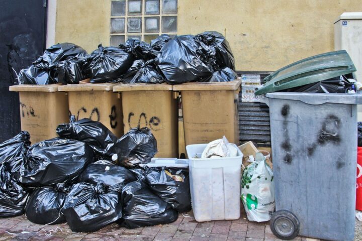 Sommet pour adopter le premier traité mondial sur la pollution plastique