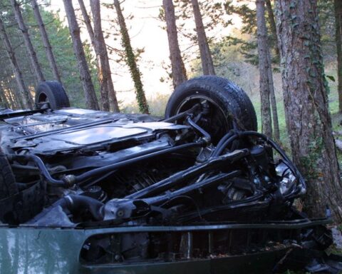 Trois jeunes perdent la vie dans un accident de la route en rentrant d'une soirée entre amis.