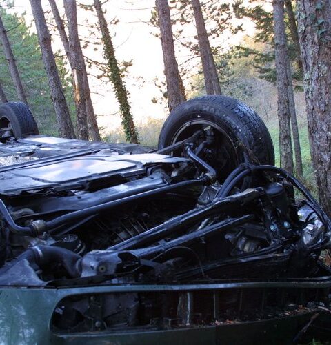 Trois jeunes perdent la vie dans un accident de la route en rentrant d'une soirée entre amis.