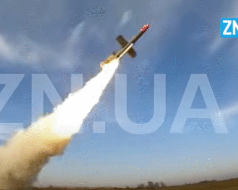 Ukraine : le nouveau missile "Flamingo" testé avec succès, capable de frapper la Russie jusqu'à 3000 km