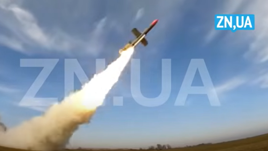 Ukraine : le nouveau missile "Flamingo" testé avec succès, capable de frapper la Russie jusqu'à 3000 km