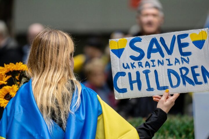 Ukraine : près de 20 000 enfants enlevés par Moscou et offerts à l'adoption en Russie
